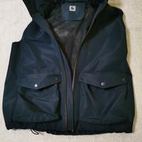 Gilet impermeabile con cappuccio 