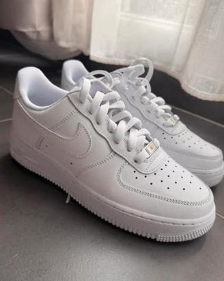 Nike Air Force 1 bianche unisex 39