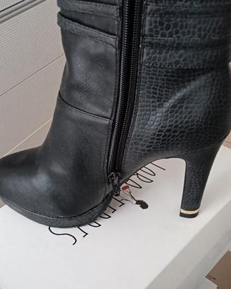 scarpe Gaudi 