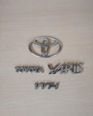 Scritta+Logo portellone post Toyota Yaris VVT-i