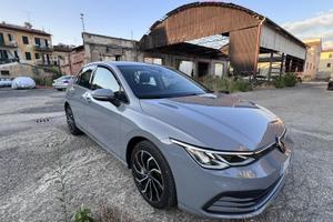 VW Golf 8 2.0 TDI 115 cv