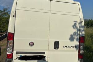 Furgone Fiat Maxi Ducato incidentato