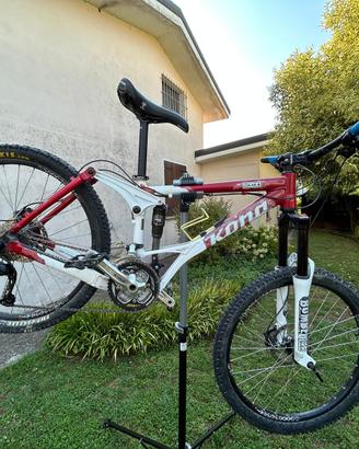 Kona Clump 7005 alluminio Downhill biammortizzata