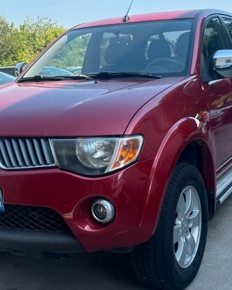 Mitsubishi L200 2.5 DI-D/136CV cambio automatico 4