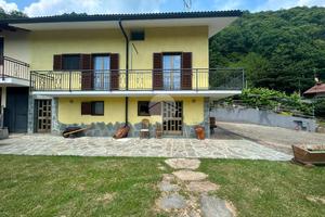 VILLA A SCHIERA D'ANGOLO A FRASSINETTO