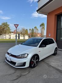 Volkswagen Golf 7 GTI 2.0 TSI DSG 5p.