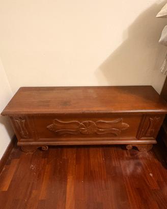 Cassapanca mobile in legno