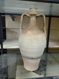 “Anfora artigianale in terracotta”
