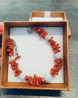 Bracciale in argento e corallo con zirconi