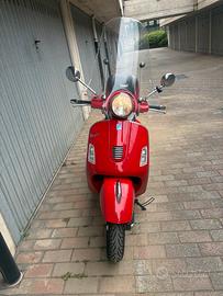 Vespa gts300