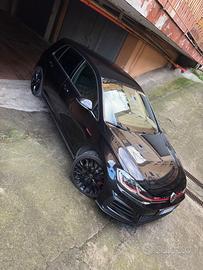 Golf 7.5GTI performance2.0 245cv cambioautomatico