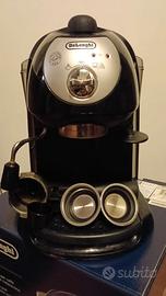 macchina De Longhi per caffè espresso e cappuccino