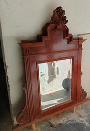 Specchiera Antica d’Epoca in legno intagliato 