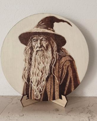 Pirografia di Gandalf  su legno 