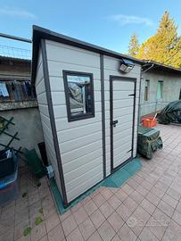 Casetta giardino per attrezzi con fotovoltaico