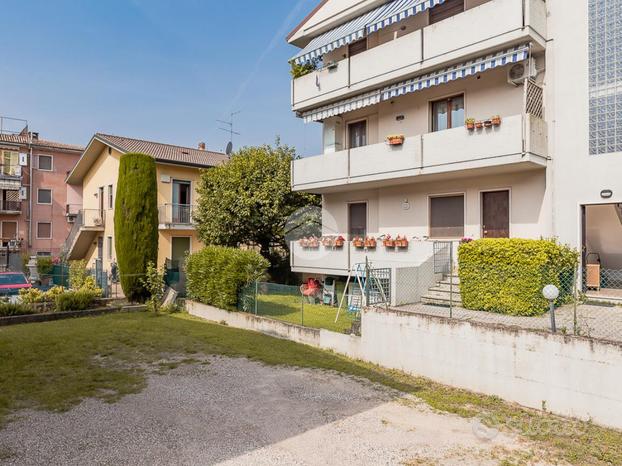 3 LOCALI A VILLAFRANCA DI VERONA