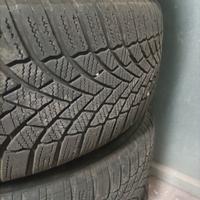 gomme 215/65/17+cerchi Nissan 