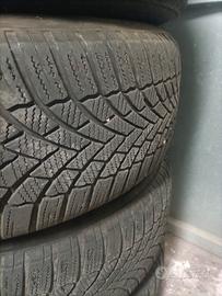 gomme 215/65/17+cerchi Nissan 