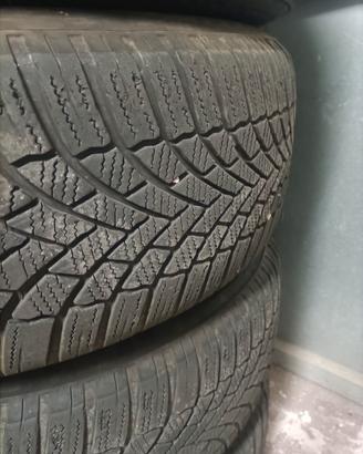 gomme 215/65/17+cerchi Nissan 