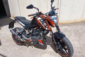 KTM Duke 125