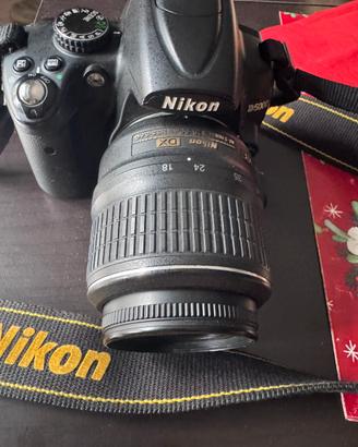 NIKON D5000