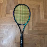 Racchetta Yonex Vcore Pro 97''/310g