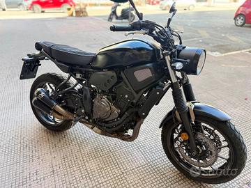 Yamaha XSR 700 2021 Akrapovic