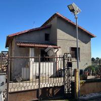 CASA INDIPENDENTE A CAVE