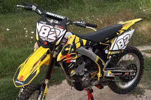 Suzuki rm-z 250