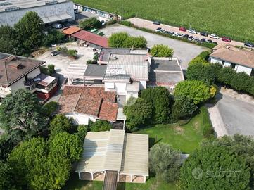 NEGOZIO A AZZANO MELLA