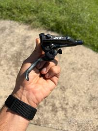 Pompa freno shimano xt deorre con supporto rotto