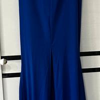 abito azzurro mai indossato