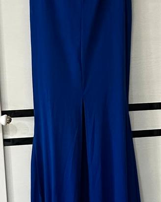 abito azzurro mai indossato