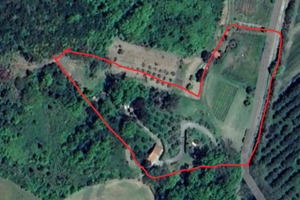 V terreno di 11000mq con casa