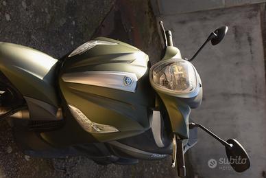 Beverly 300