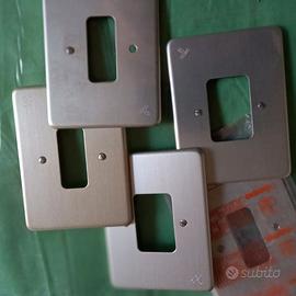 Materiale elettrico B Ticino, e Veto (73 elementi)