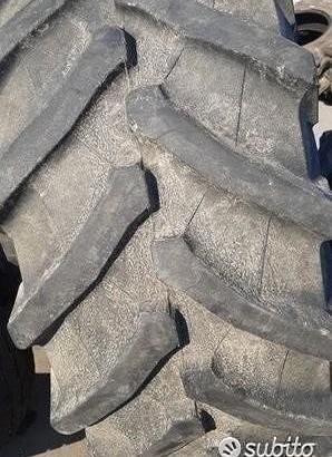 1 pneumatico usato 520 70 34 pirelli