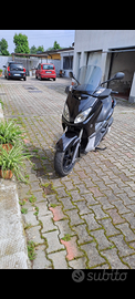 Yamaha xmax 250