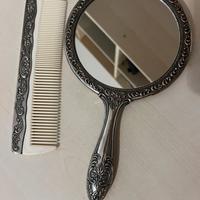 Oggetti vintage argentati set pettine e specchio