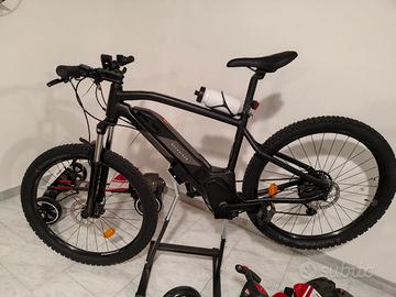 bici elettrica MTB rockrider st 500 tg m