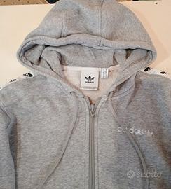 Felpa Adidas grigia con cappuccio, taglia S 