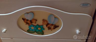 Cassettiera fasciatoio con lettino