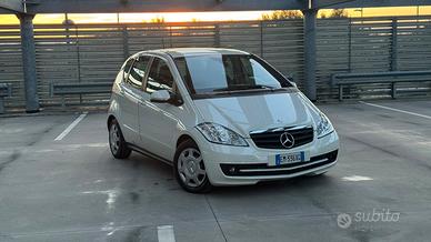 Mercedes-benz A 160 CDI BlueEFFICIENCY Executive
