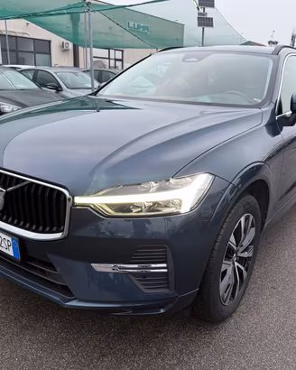 Volvo XC60 B4 (d) MY23 Automatico Core My23