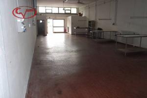 Immobile di 250 m² con 1 locale a San Giovanni Val