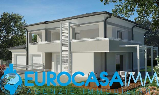 PRESTIGIOSA MAISONETTE DAGLI AMPI SPAZI CARPI SUD