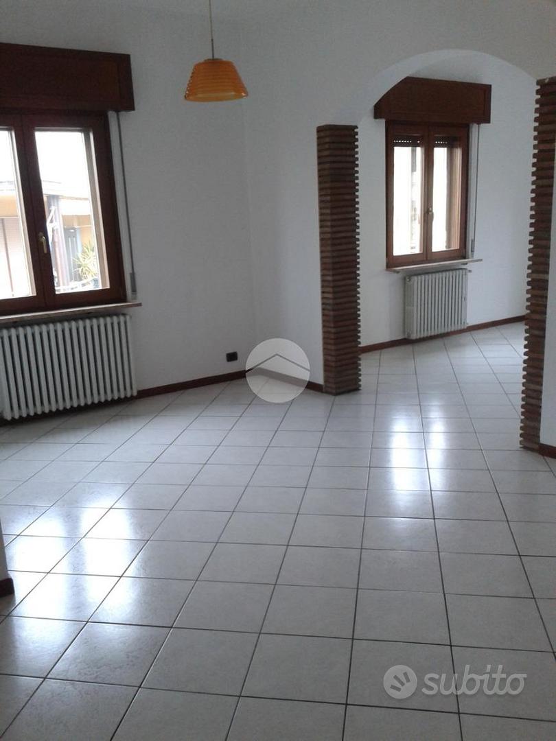 Appartamento – Verona, Golosine, Sud-Ovest - Altro