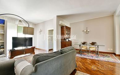 SPLENDIDO APPARTAMENTO RISTRUTTURATO CON VISTA MAR