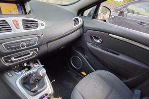 Scenic 3 7 posti anno 2010