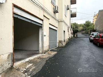 Garage in Via Ingegnere 99 Catania zona Metro Milo
